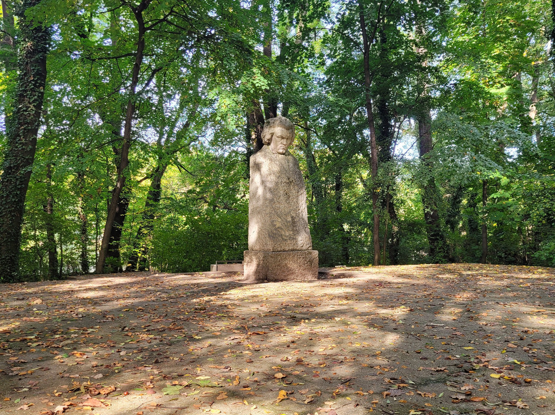 Brunswick Castle-Martonvasar必去景点
