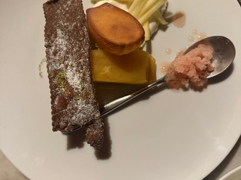 托勒布兰奇酒店主图