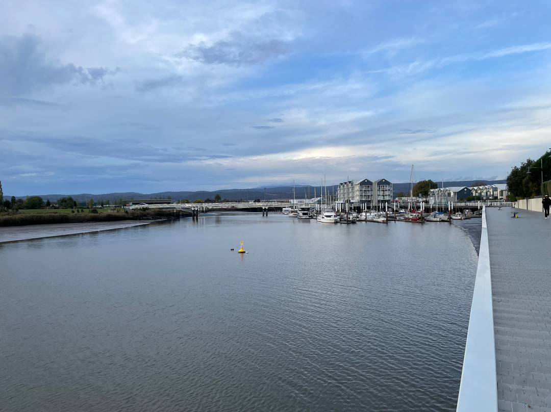 Tamar River景点图片
