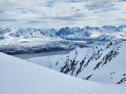 Jolly Good Times Sailing-奥勒松必去景点