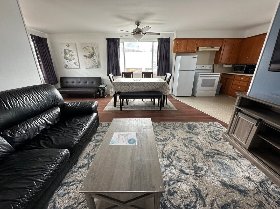 Captain John's Motel主图