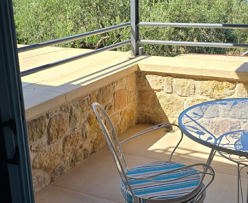 Lithos Guesthouse主图