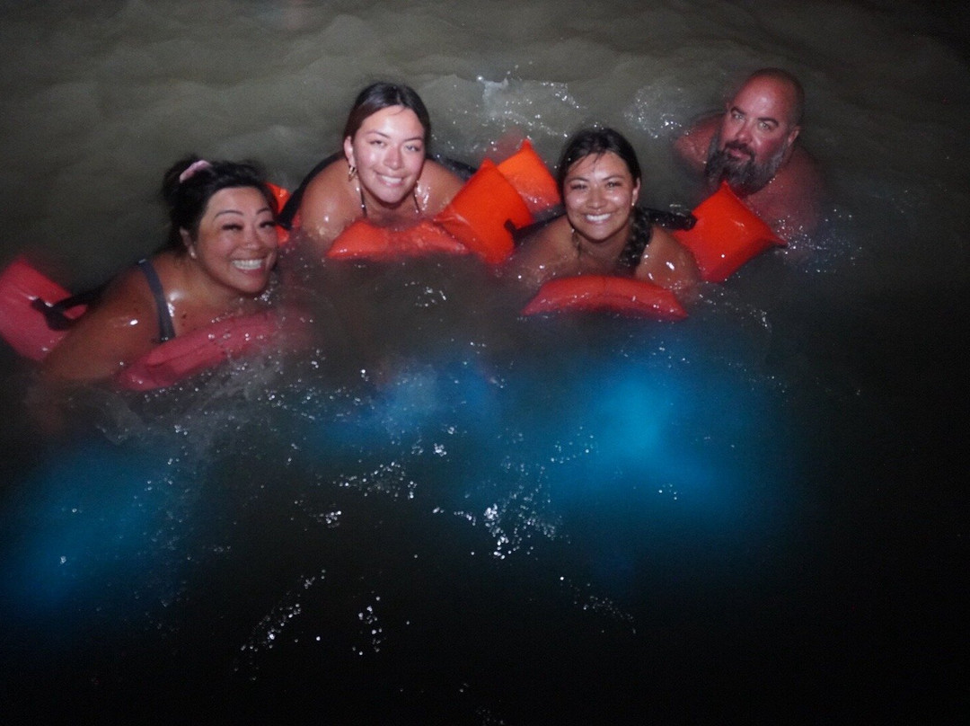 Glistening Waters Luminous Lagoon Tour-法尔茅斯必去景点