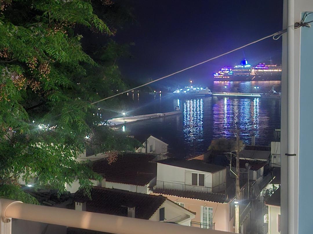 Remezzo Hotel & Studios主图