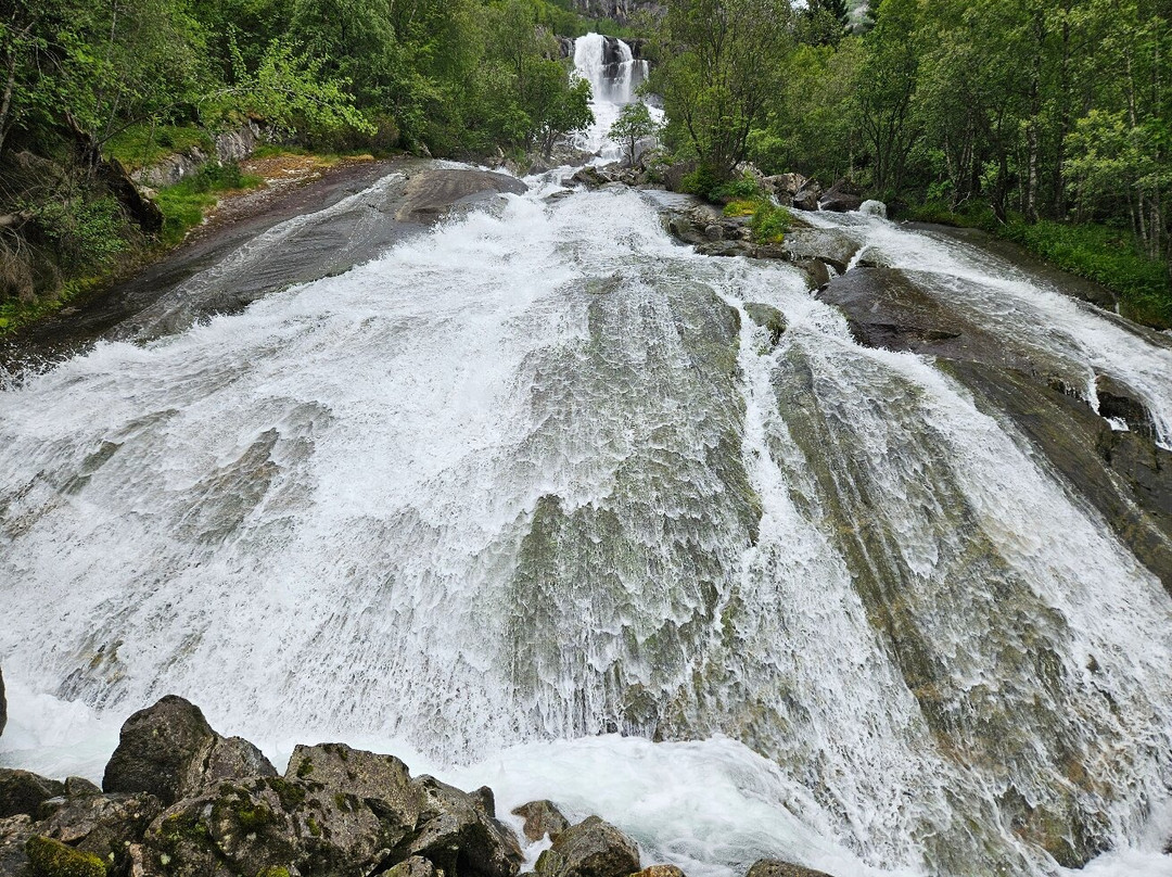 Vidfossen Waterfall-奥达必去景点
