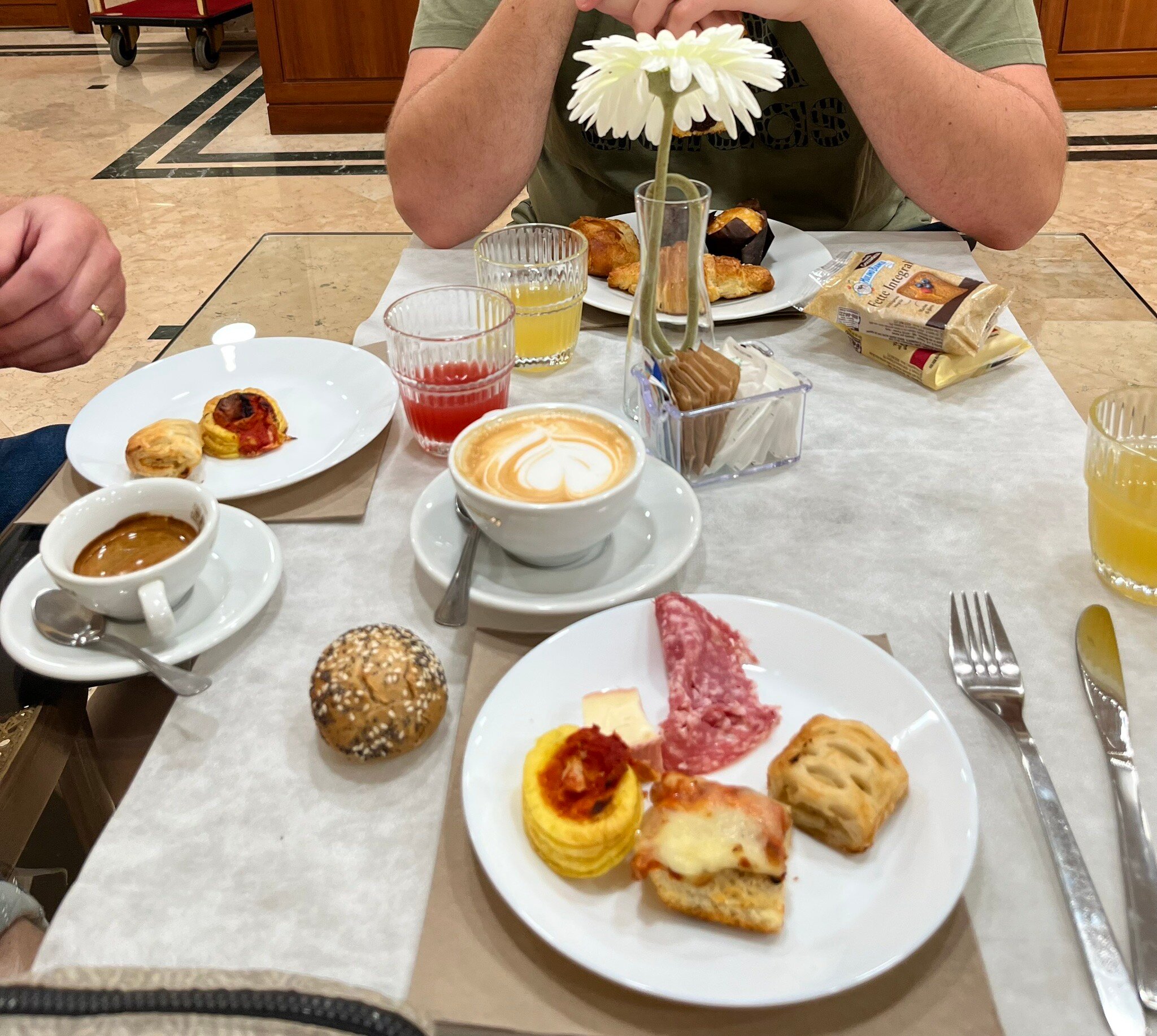 齐拉诺酒店-官方