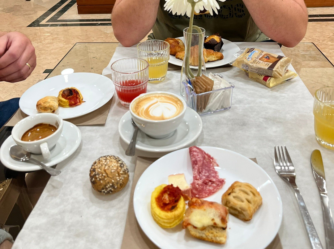 齐拉诺酒店主图