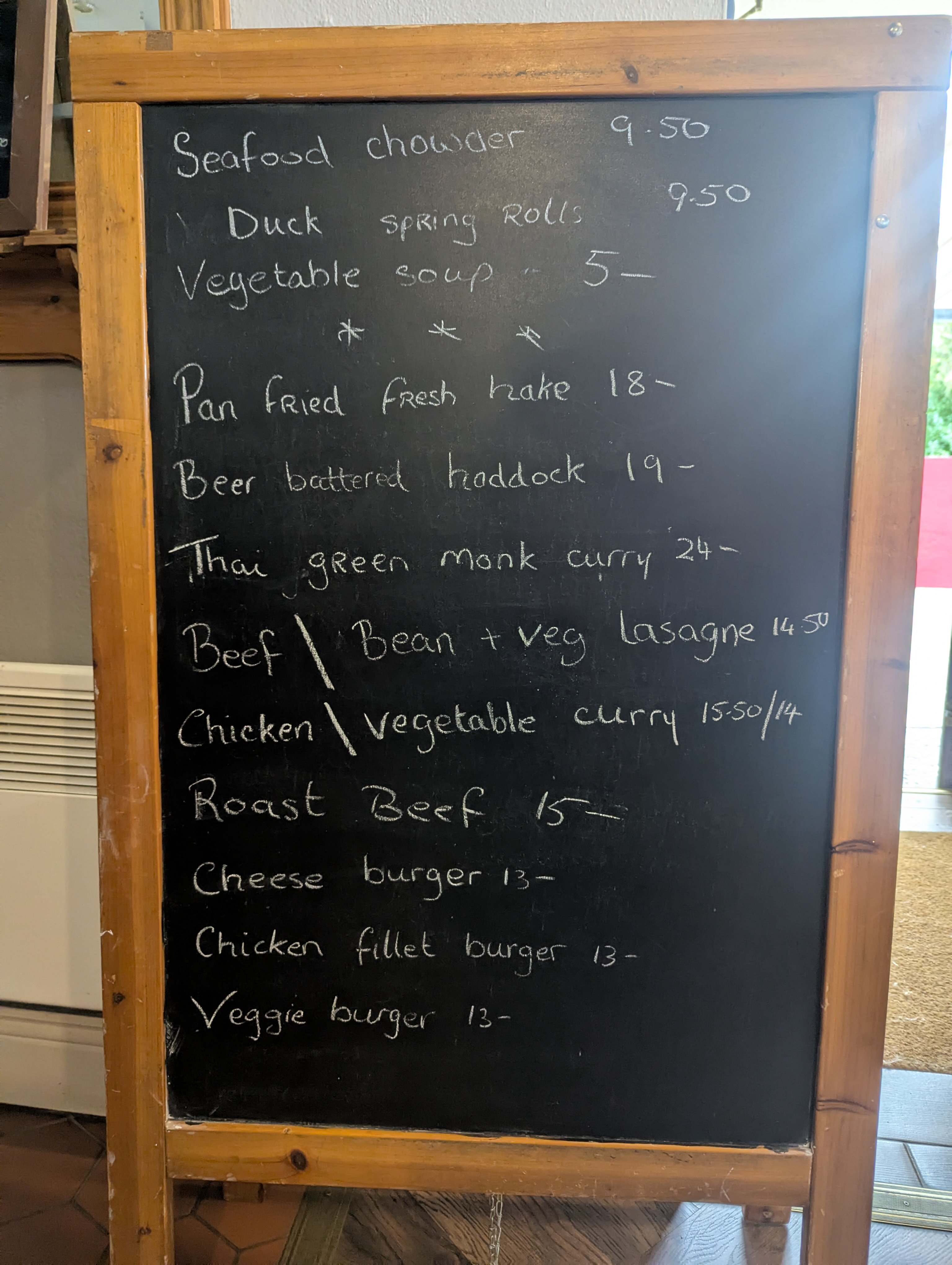 Bere Island Hotel-官方