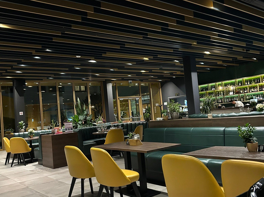 Mk Hotel Tirana主图