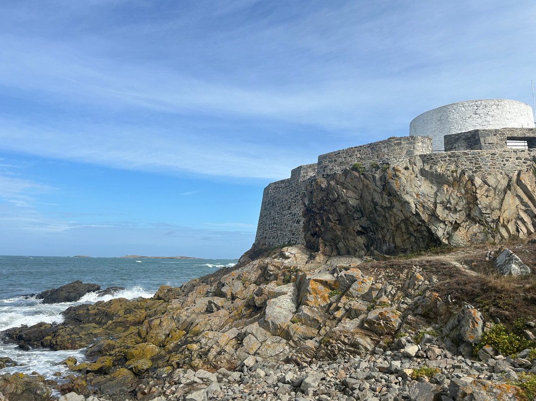Fort Grey Maritime Museum-St. Pierre du Bois必去景点