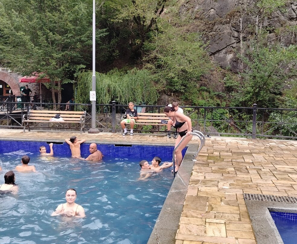 Borjomi Sulfur Pools-Borjomi必去景点