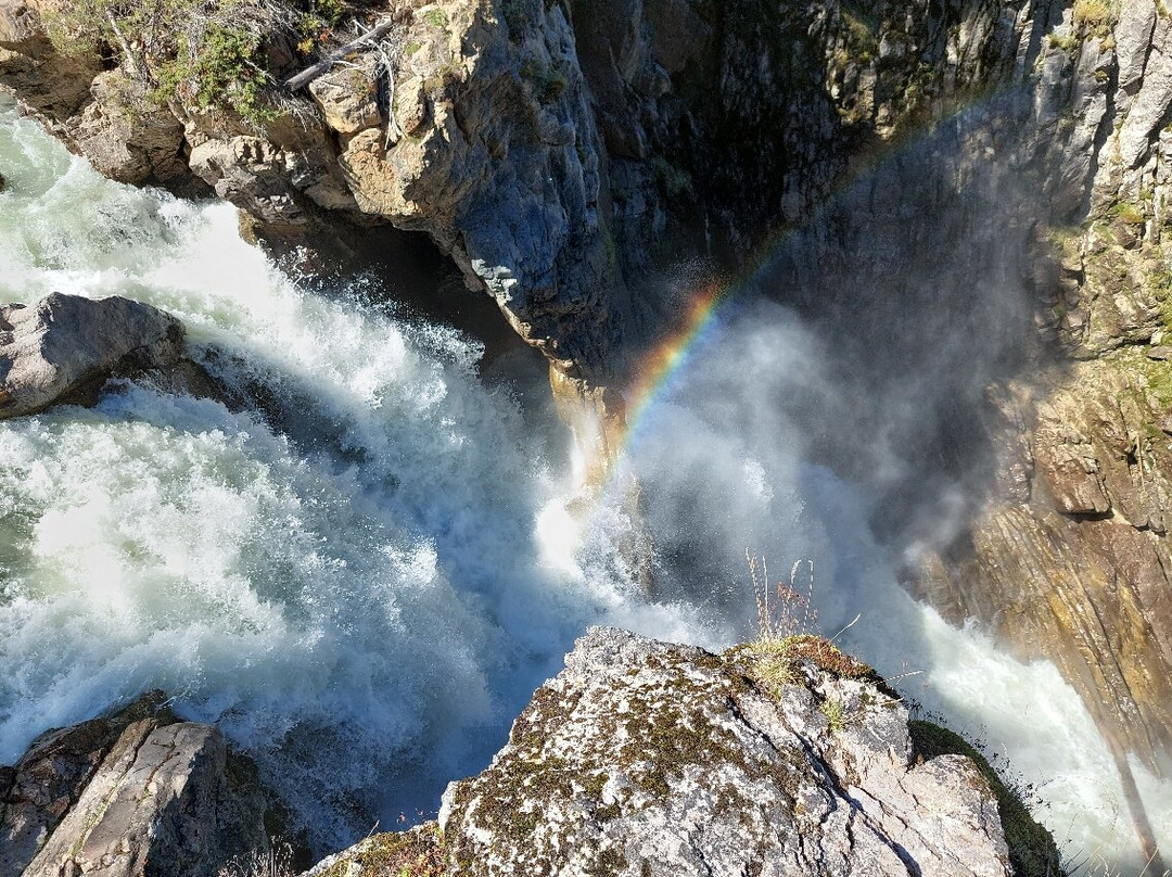 Lower Bugaboo Falls