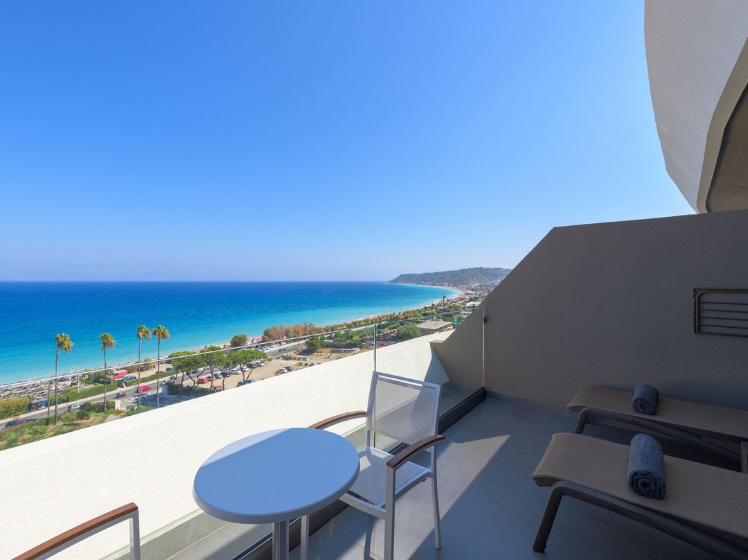Olympic Palace Resort Hotel & Convention Center主图
