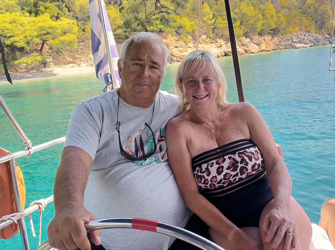 Carpe Diem Sailing-Skiathos Town必去景点