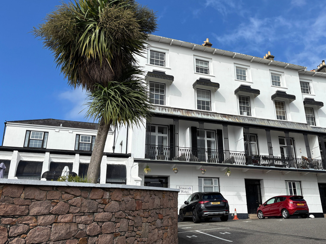 Almorah Hotel