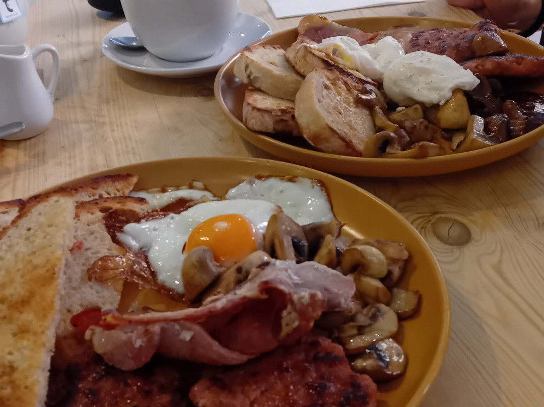 Mamars Artisan Bakery & Licensed Delicatessen