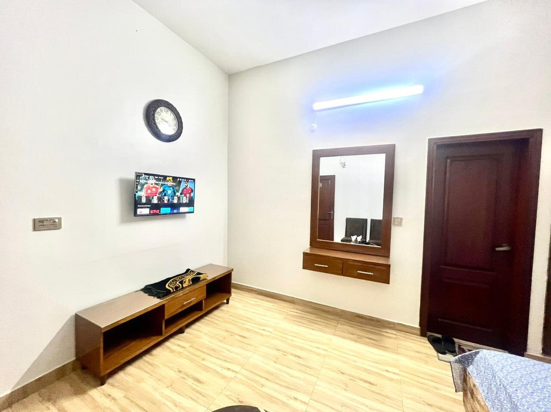 Amada Family Guest House