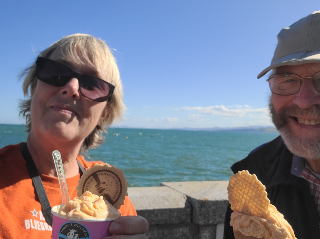 Traeth Lligwy-Moelfre必去景点