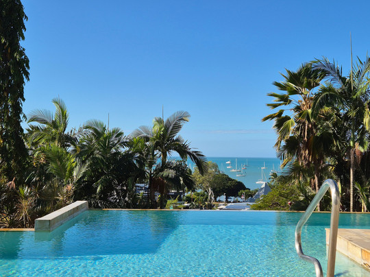 降灵岛水边度假村主图