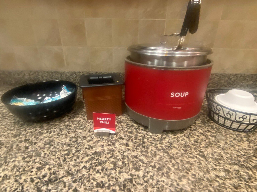 Drury Inn & Suites Columbus Grove City主图