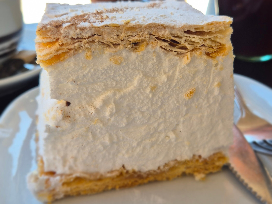 Sampedro Pastelerías Navacerrada