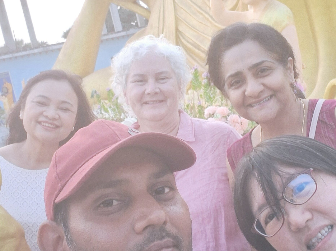 菩提伽耶盛橡酒店主图