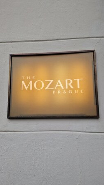 布拉格宫帕克蒂夫马美颂套房酒店主图