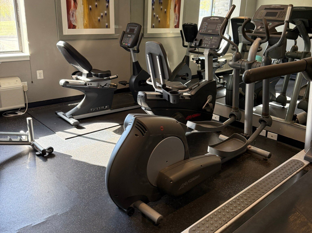 Baymont By Wyndham Detroit Airport/romulus主图