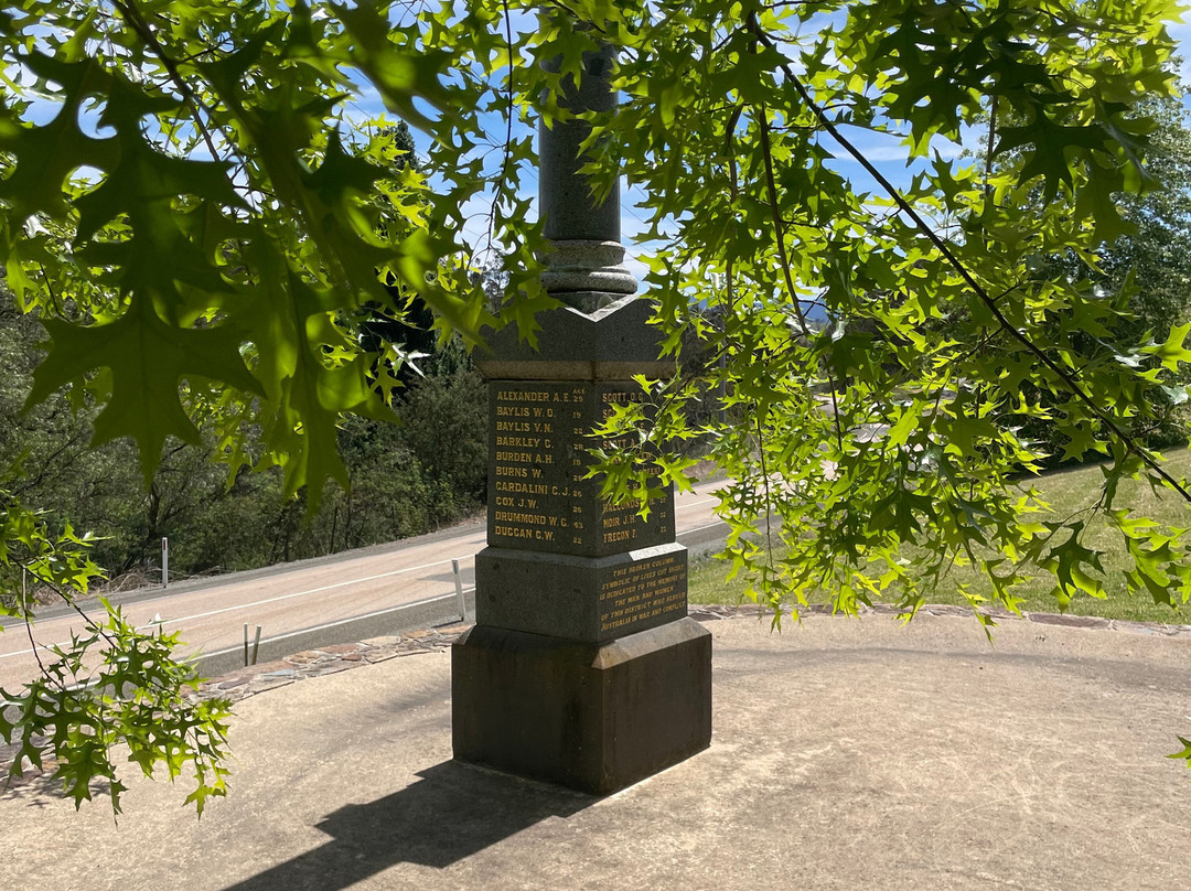 Ensay War Memorial-Ensay必去景点