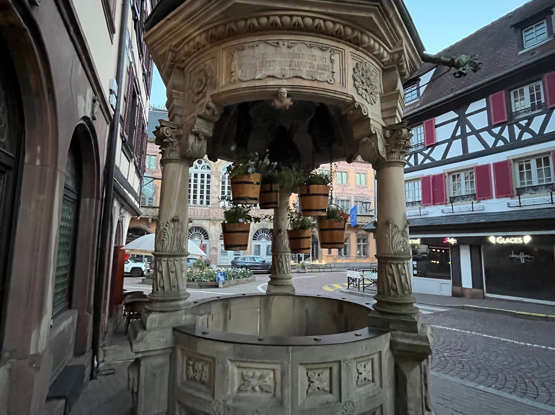 Le Puits a Six Seaux-奥贝奈必去景点