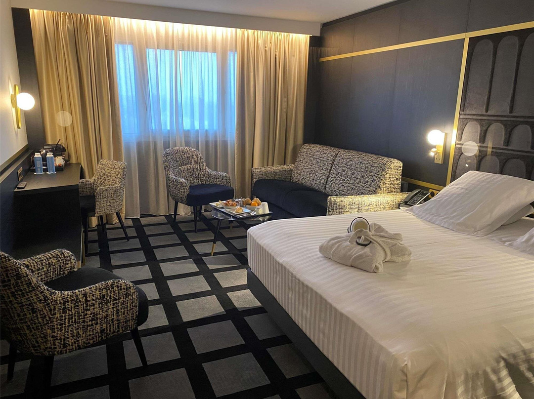 水星奥尔良中央酒店