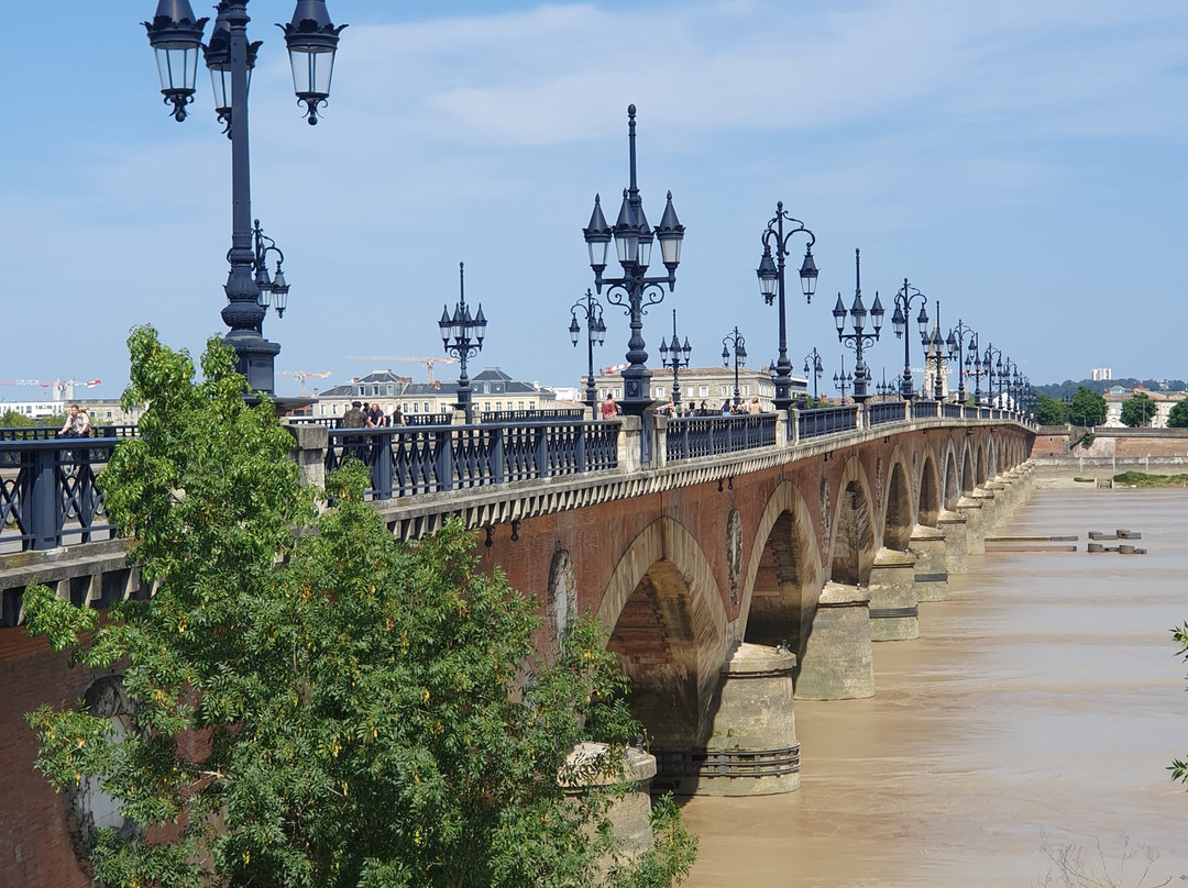 Pont de Pierre-波尔多必去景点