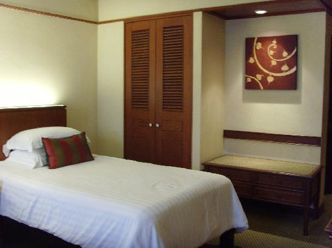 曼谷苏阁索酒店主图