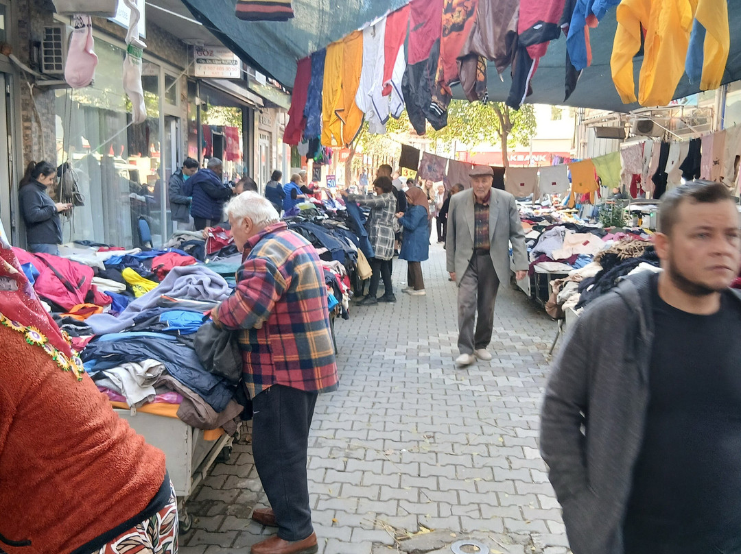 Çarşamba Pazarı-埃德雷米特必去景点