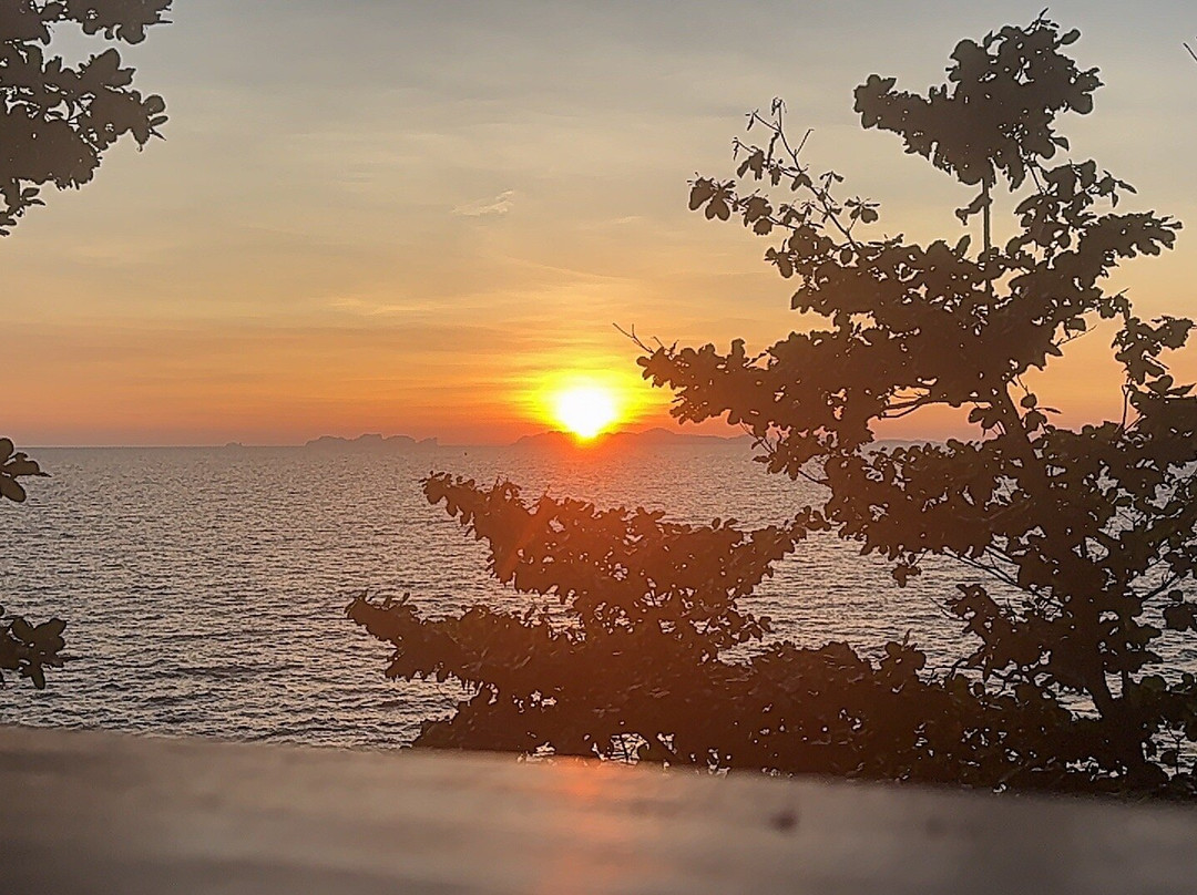 Jungle Hill Bungalow主图