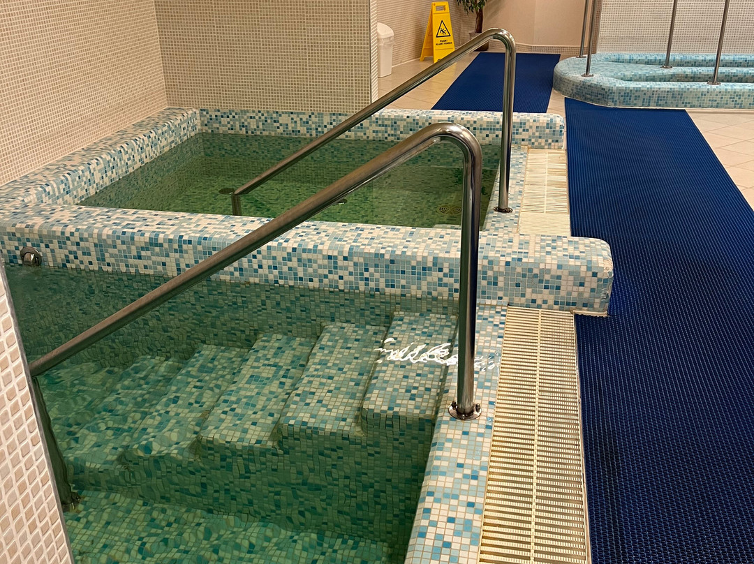 西区萨沃伊酒店主图