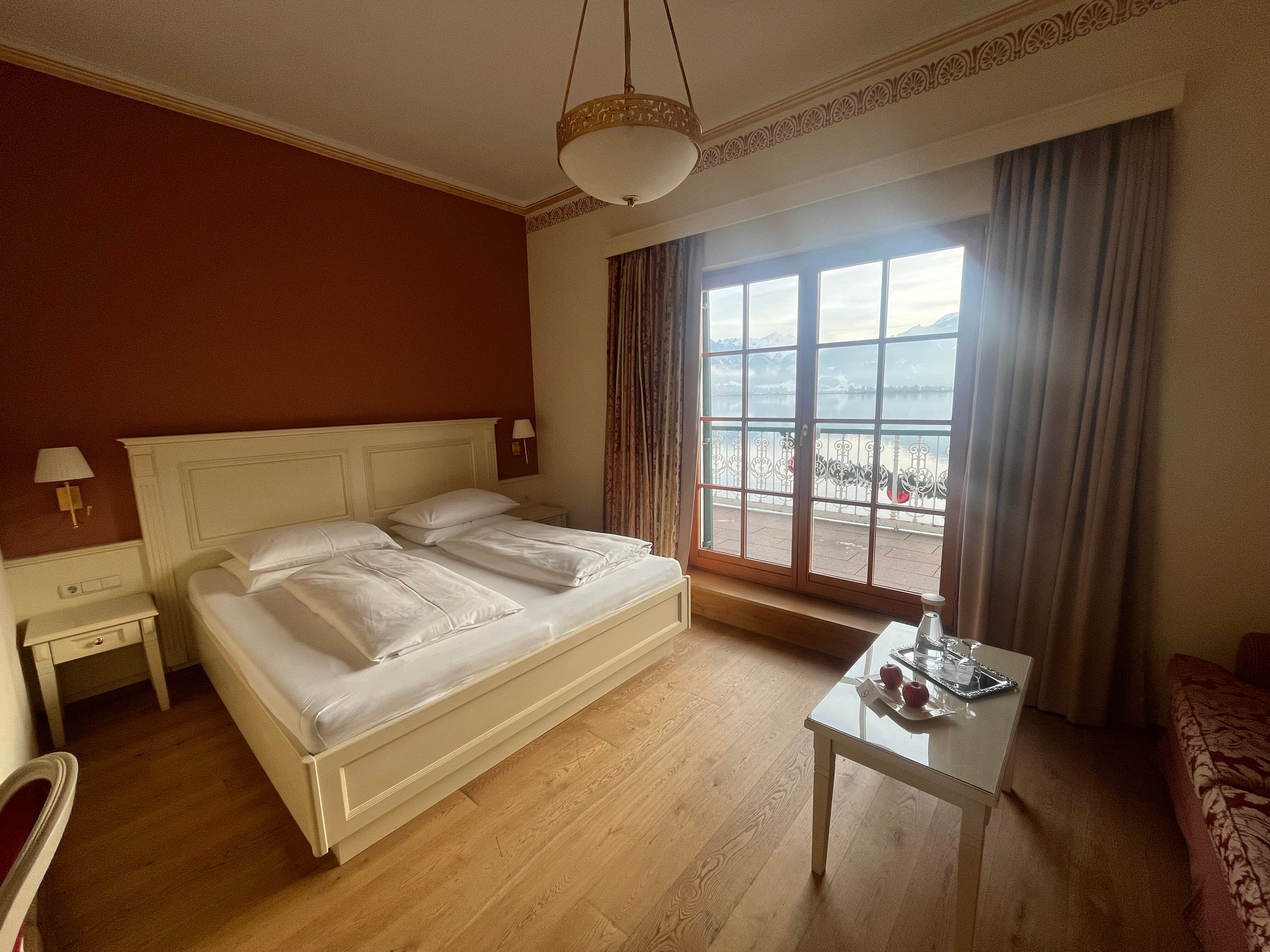 策尔湖畔大酒店-官方