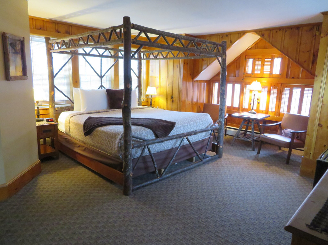 Whitneys Inn at Black Mountain主图