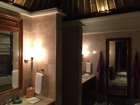 巴厘金巴兰湾四季度假村主图