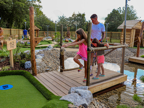 Woodland Adventure Golf-索尔塔什必去景点