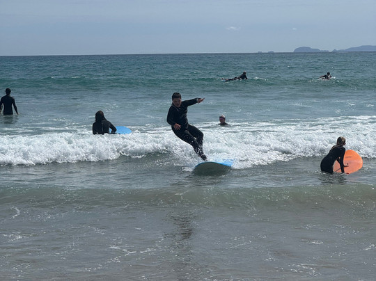 Learn 2 Surf Waipu Cove-Waipu必去景点
