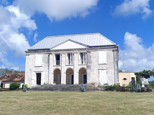 Habitation Murat-Grand Bourg必去景点