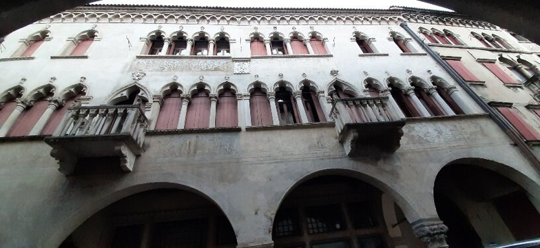 Centro storico di Serravalle-维托里奥威尼托必去景点