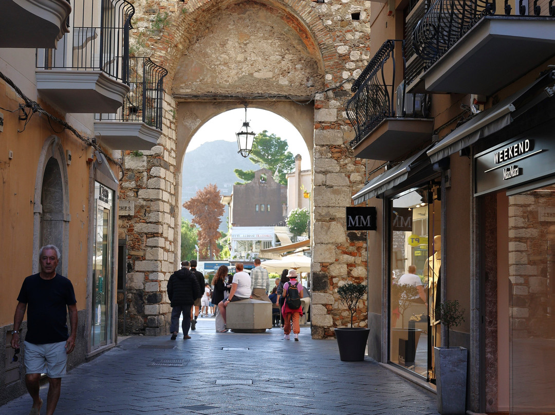 Porta Catania di Taormina-陶尔米纳必去景点