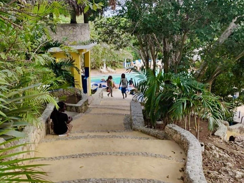 Blue Hole Mineral Spring主图