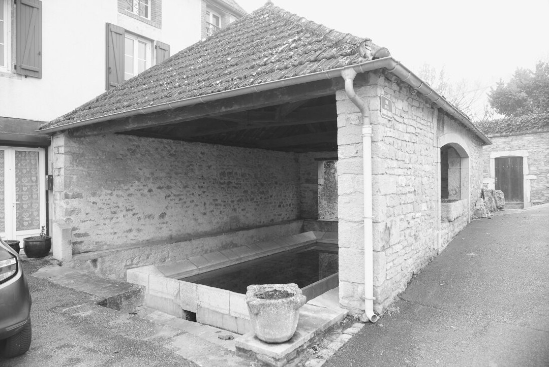 Lavoir De La Fontaine De Barrange-Buxy必去景点