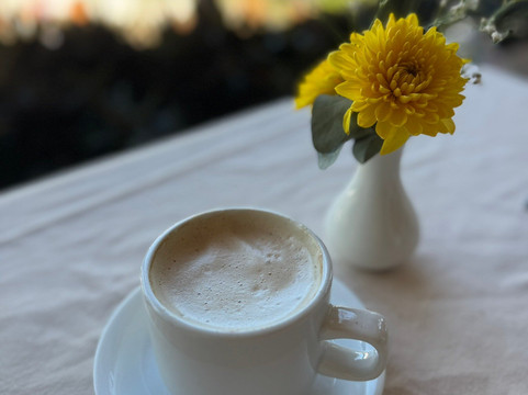 La Luz Restaurant & Bar