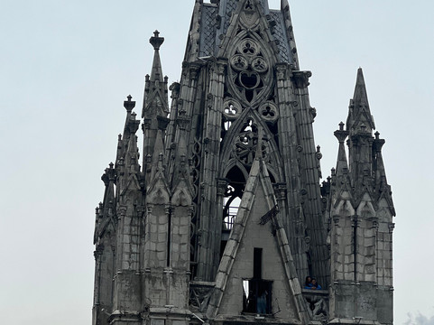 Midland Travel-基多必去景点