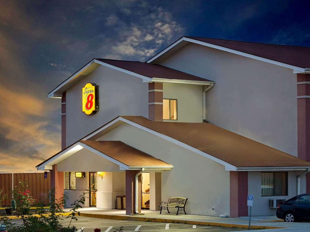 韦恩斯伯勒酒店住宿-Super 8 by Wyndham Waynesboro