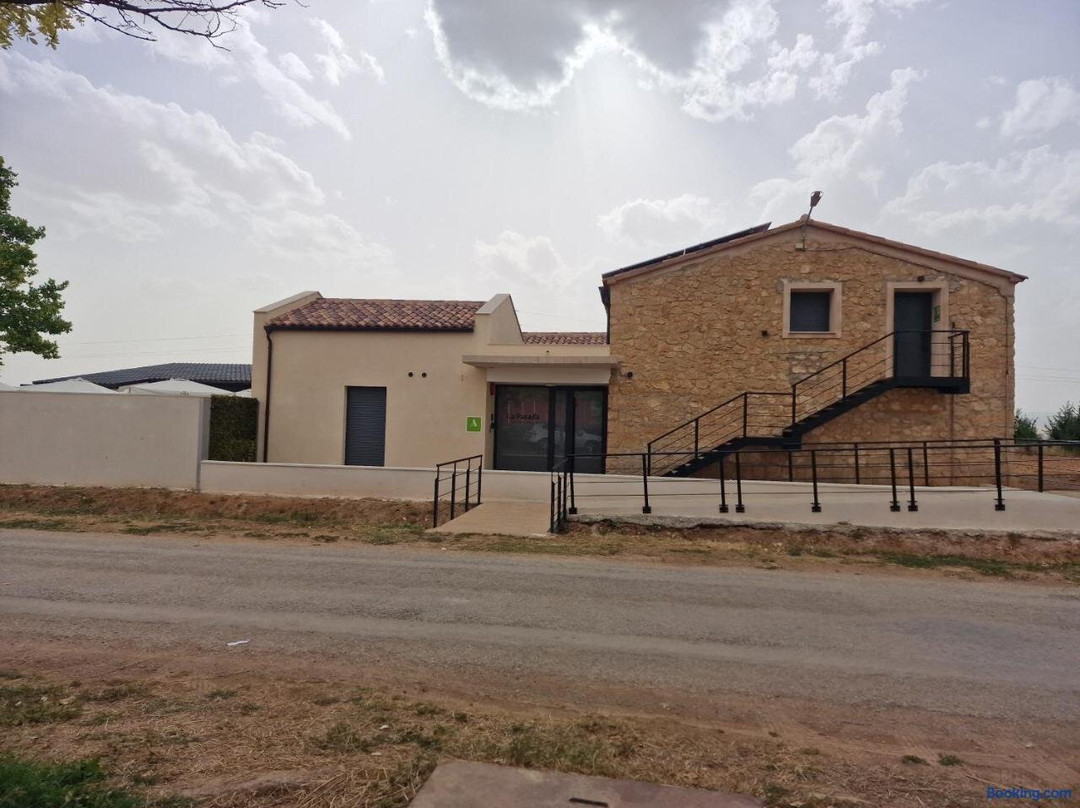 Albergue Cafeteria La Parada